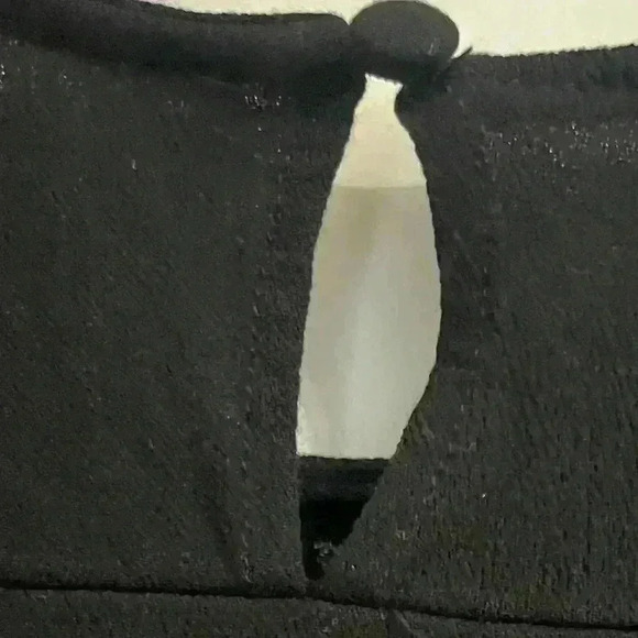 Umgee Embroidered Black Floral Flowy Mini Dress Size Small - Picture 11 of 13